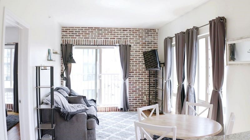 3-D tour https://my.matterport.com/show/?m=6oN1RHNpdA5&mls=1