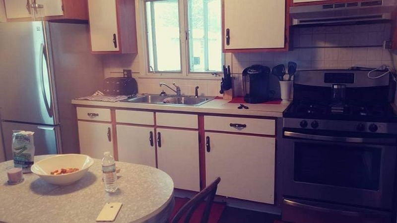 Upstairs apartment  full eat in Kitchen. 