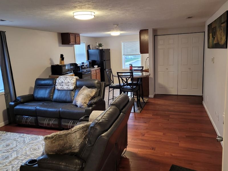 Furnished Finder property 222705_2 photo 3