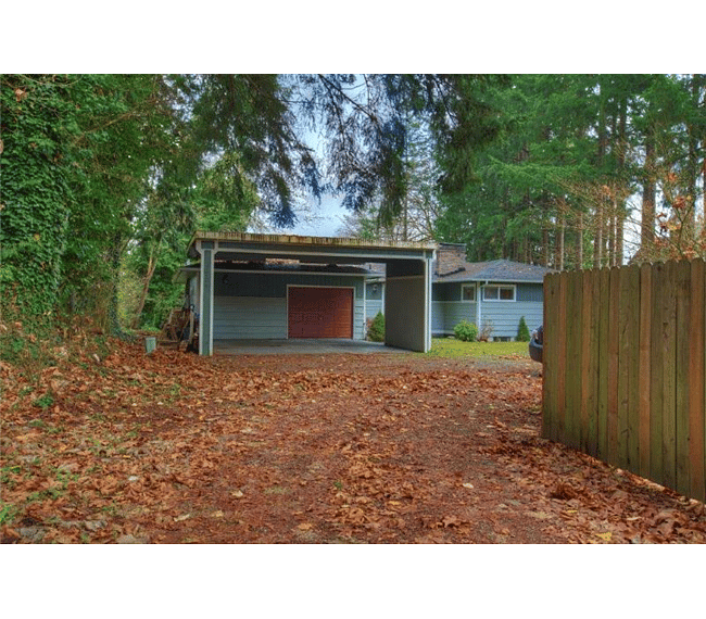 garage/carport