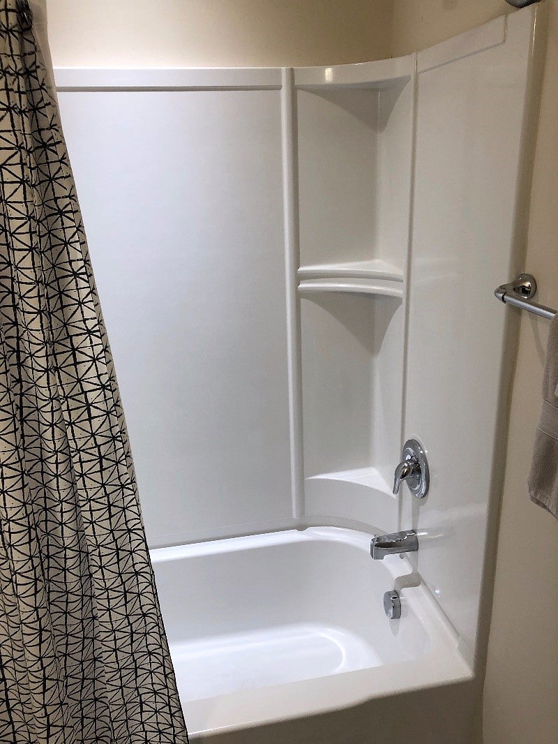 Tub/shower combo
