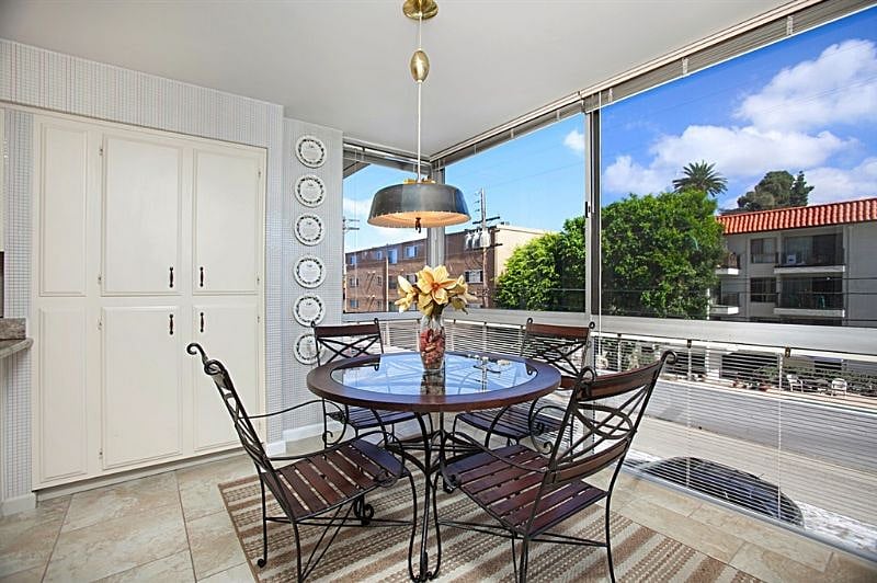 Breakfast Nook