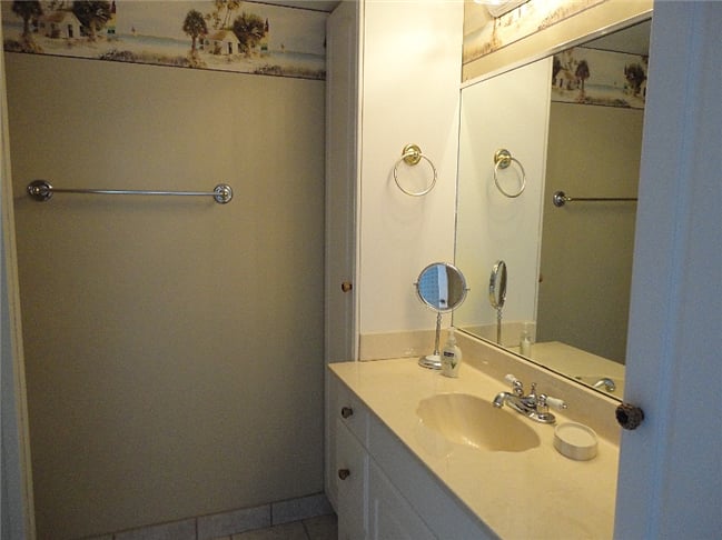 full master bathroom with newly tiled shower (not shown)