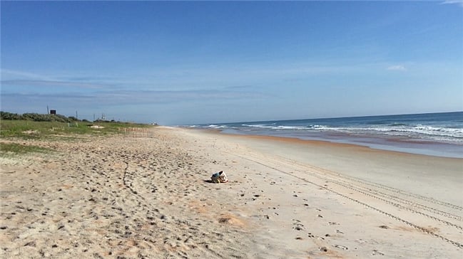 beach looking north--there is a nature park for several miles: no parking, so it's a pristine waterfront