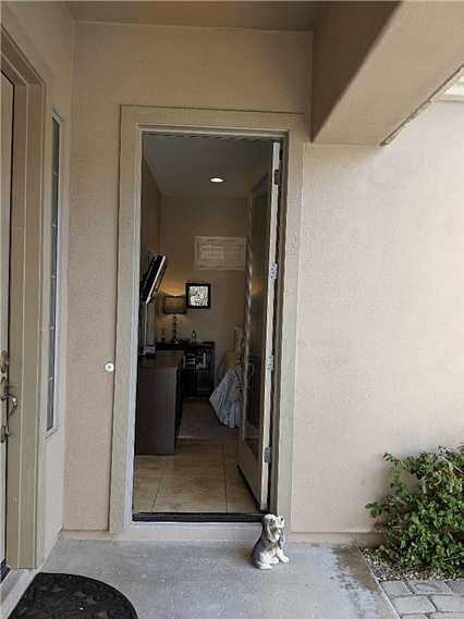 Private Entrance