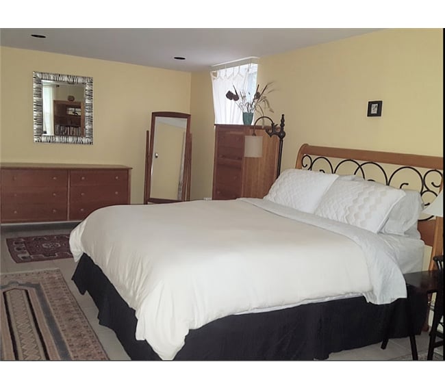 Large Bedroom