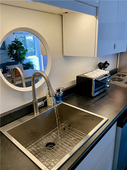 Nobody likes to do dishes with nothing to look at!