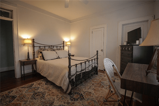 Upstairs Bedroom 