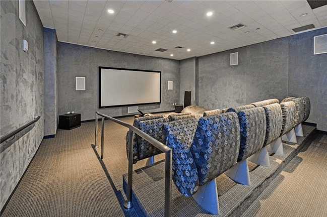 Theater/Media room for your enjoyment.