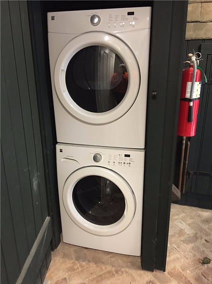 Washer/Dryer
On Site