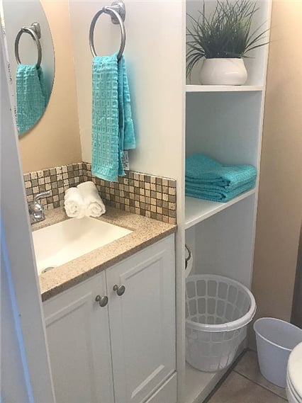 Bathroom w/storage