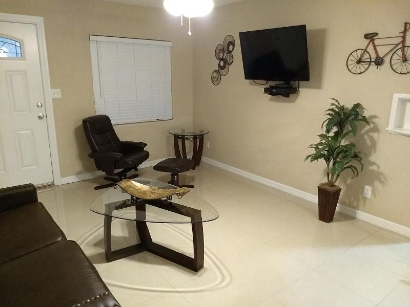 Furnished Finder property 225954_1 photo 8