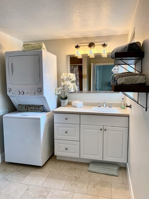 Furnished Finder property 226086_2 photo 17
