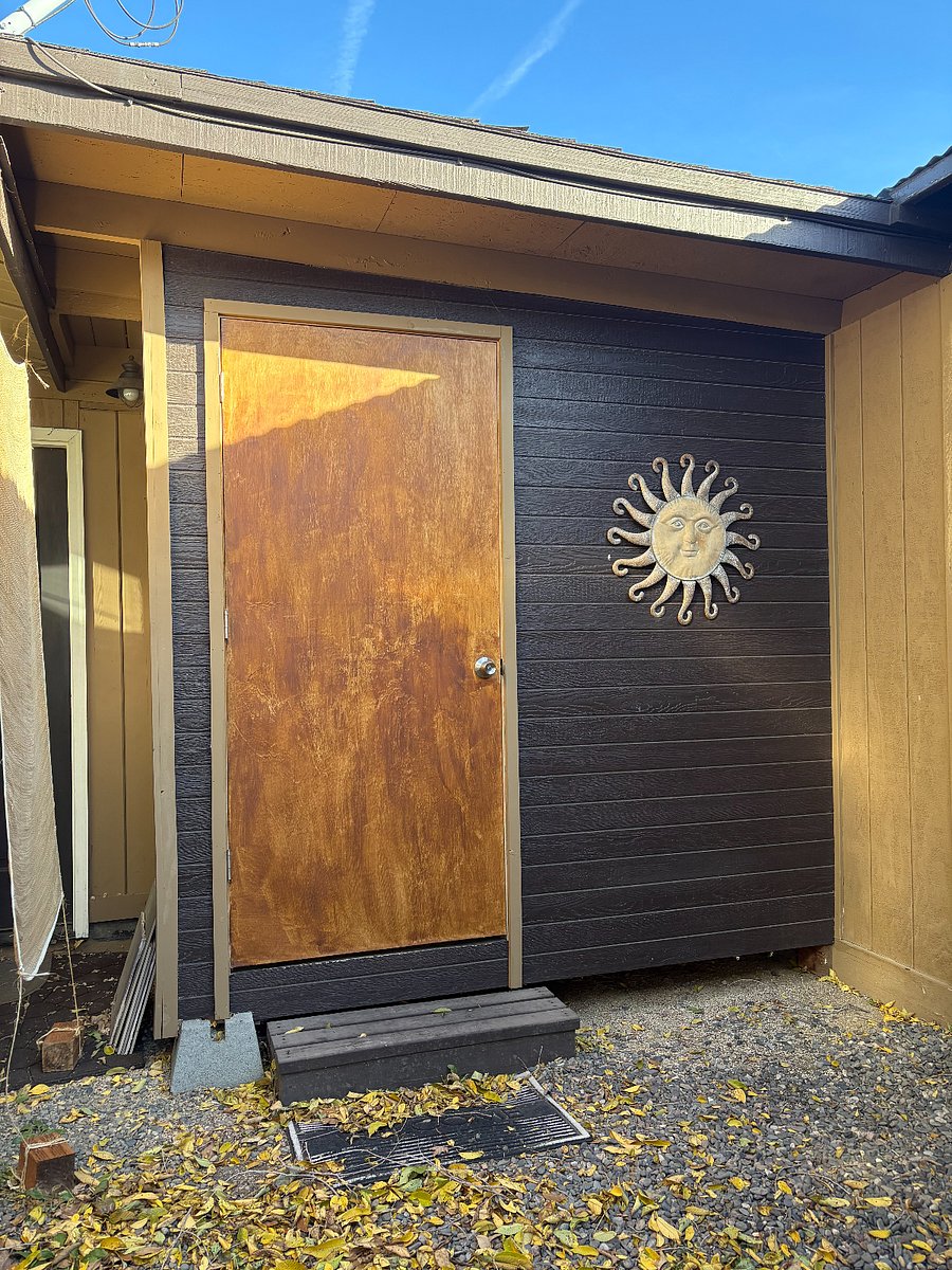 Personal Storage Unit, Safe Secure Lock-up. 8'Lx4'Wx7'H