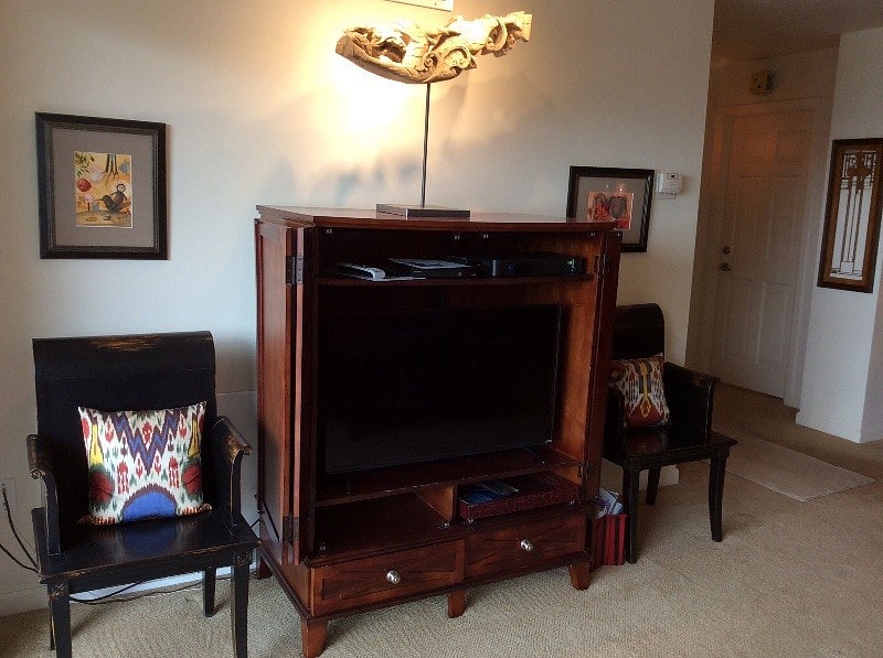 Living room hdtv
