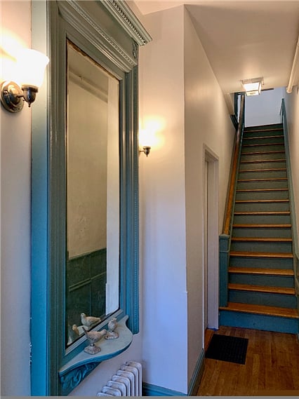 ENTRY WAY