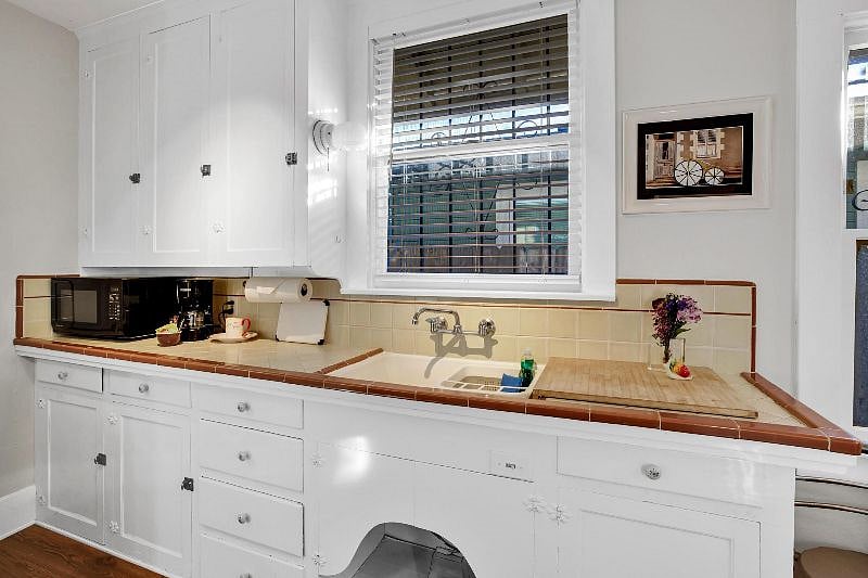 Furnished Finder property 226721_4 photo 8