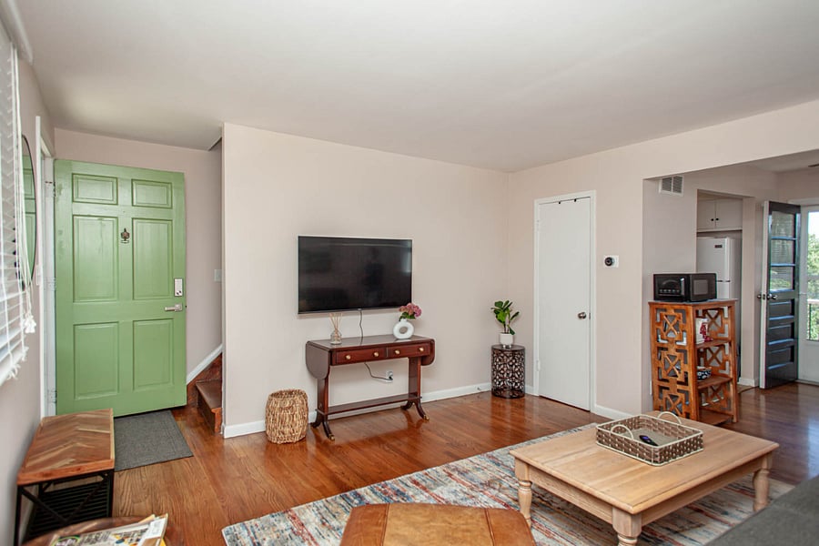 B: Open living area