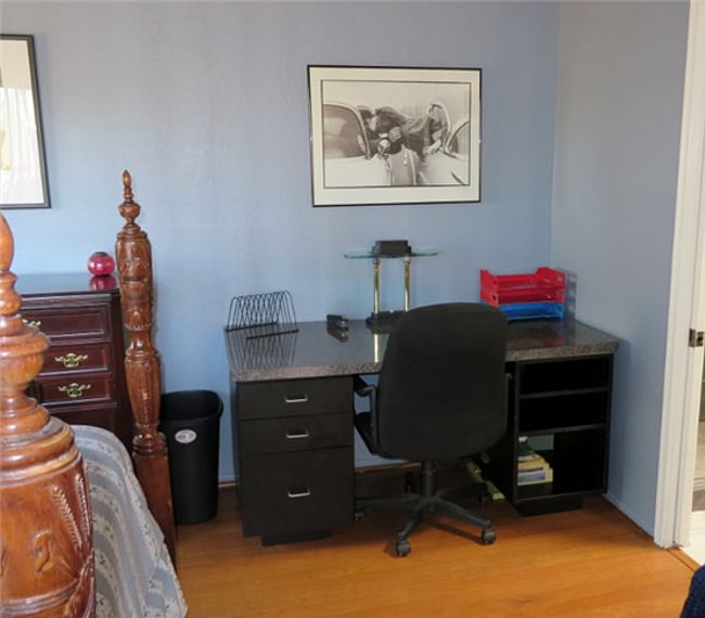 Full size office desk