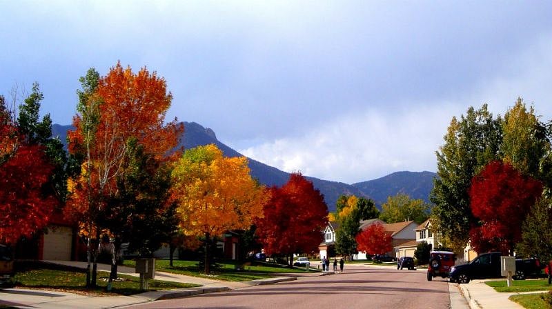 Gorgeous Autumn day in the neighborhood