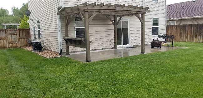 Relax in this great back yard!