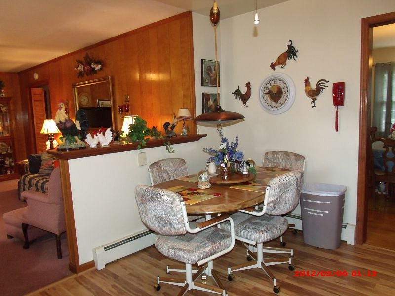 Eat in Kitchen, with adjoining Family Room.
