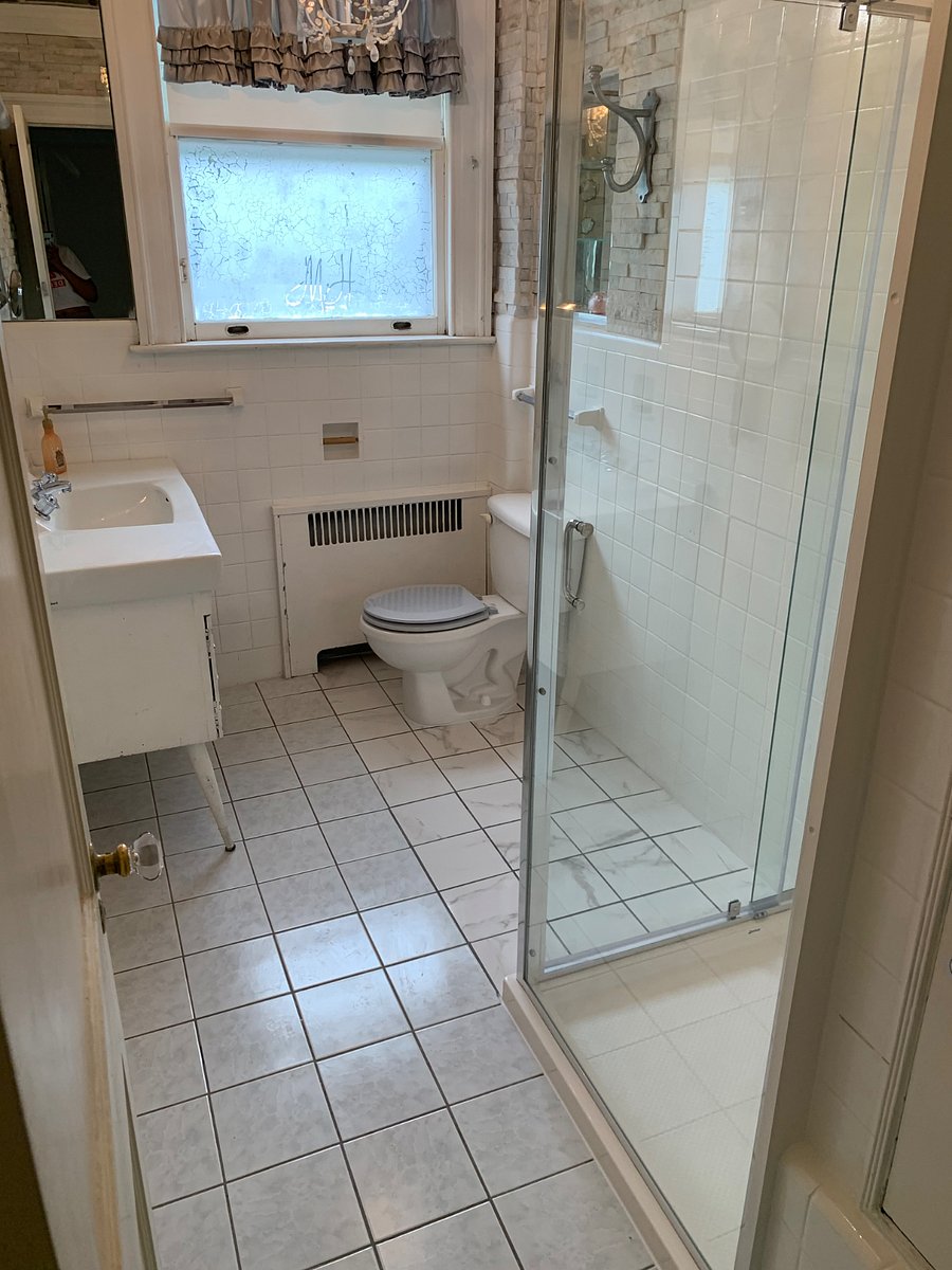 2nd Floor Bathroom