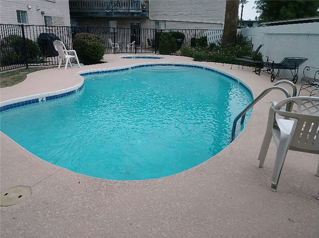 Pool and hot tub 