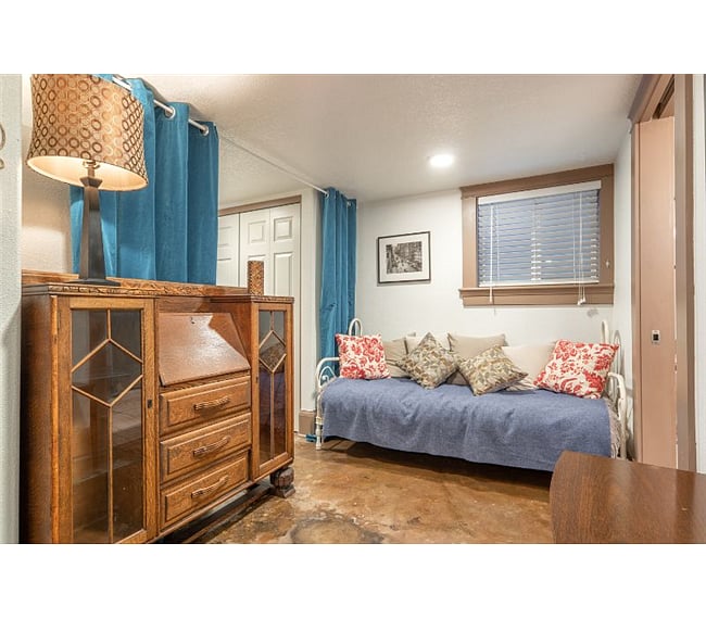 Furnished Finder property 227372_1 photo 3