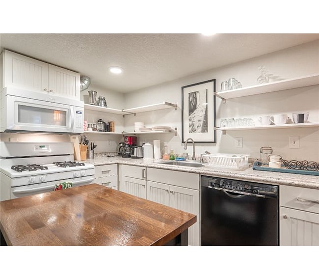 Furnished Finder property 227372_1 photo 14