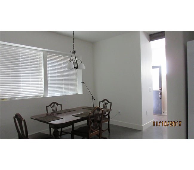 Furnished Finder property 227563_1 photo 3