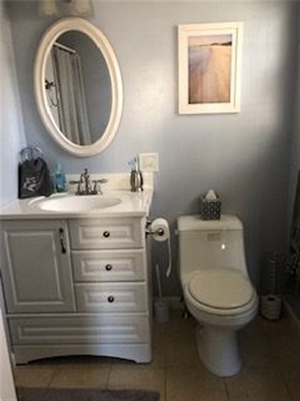 Master private bathroom