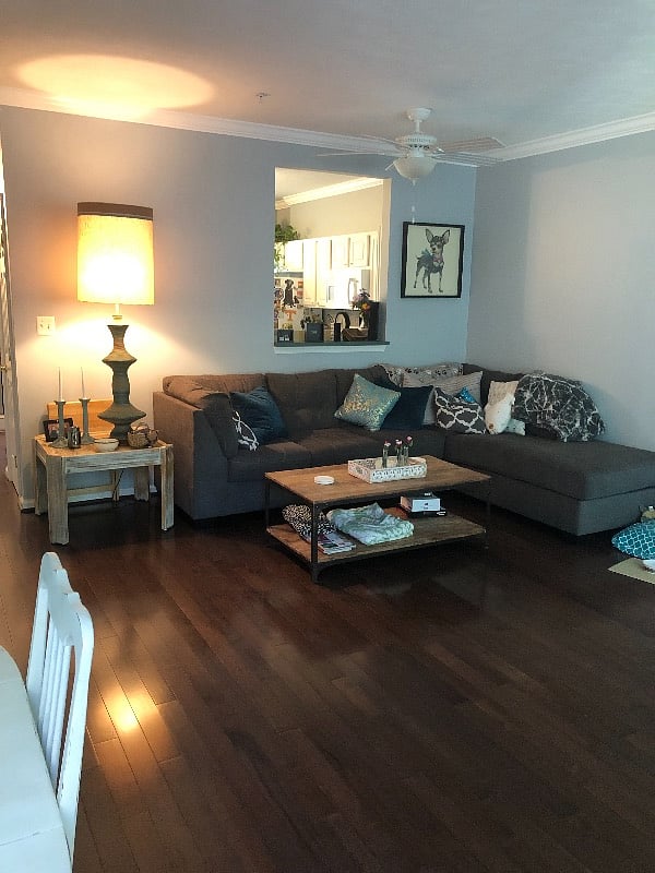 COZY COUCH