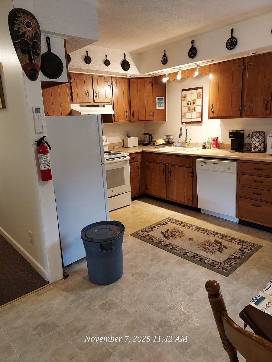 Furnished Finder property 227968_1 photo 4