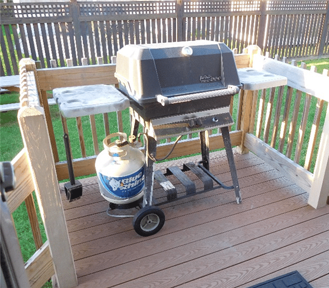 Back deck with grill