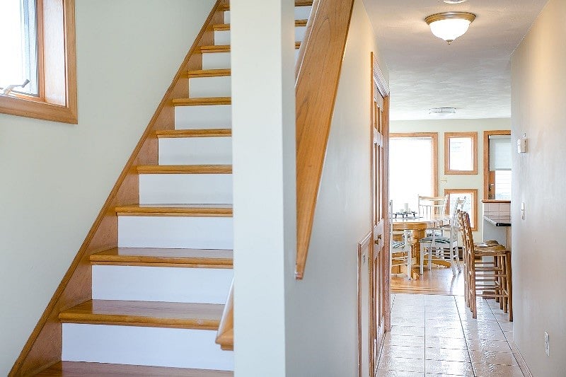 1st floor stairs