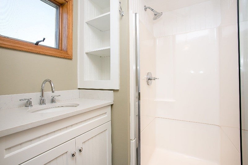 3rd floor shower