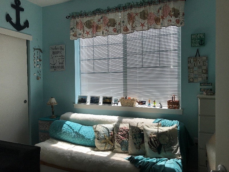 Bedroom office