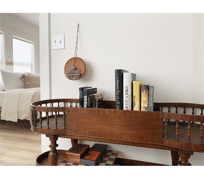 Read a good book, sip some coffee, or chill in the reading/music nook of the kitchen.