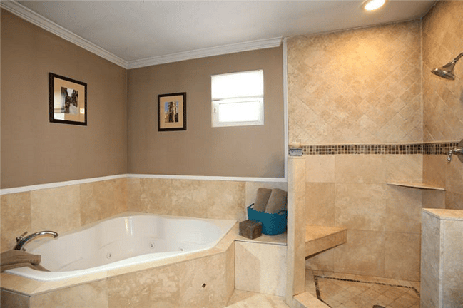 Spa Jacuzzi & Shower