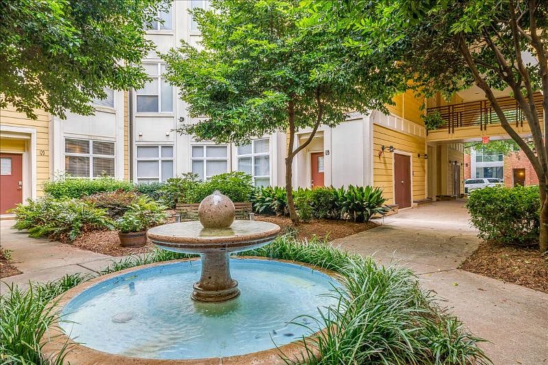 Furnished Finder property 228676_1 photo 2