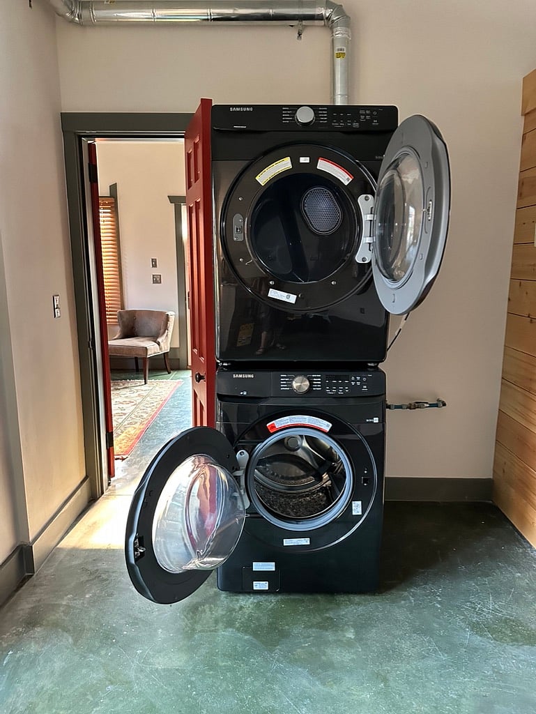 washer/dryer - see door between "bedrooms"