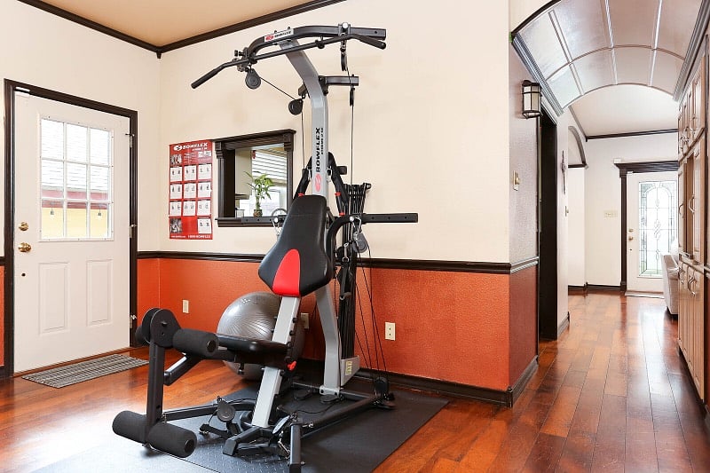 Furnished Finder property 228800_2 photo 32