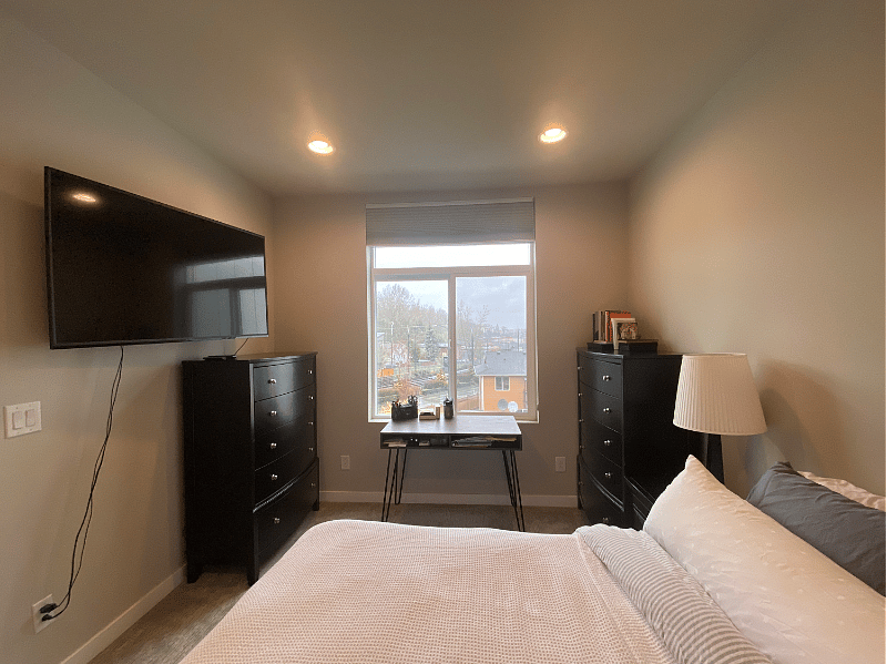 Master bedroom + bath (3rd floor)