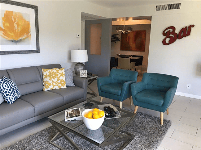 Living Room Towards Kitchen