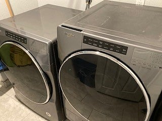 Full-size Washer & Dryer