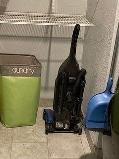 Vacuum / Broom / Mop