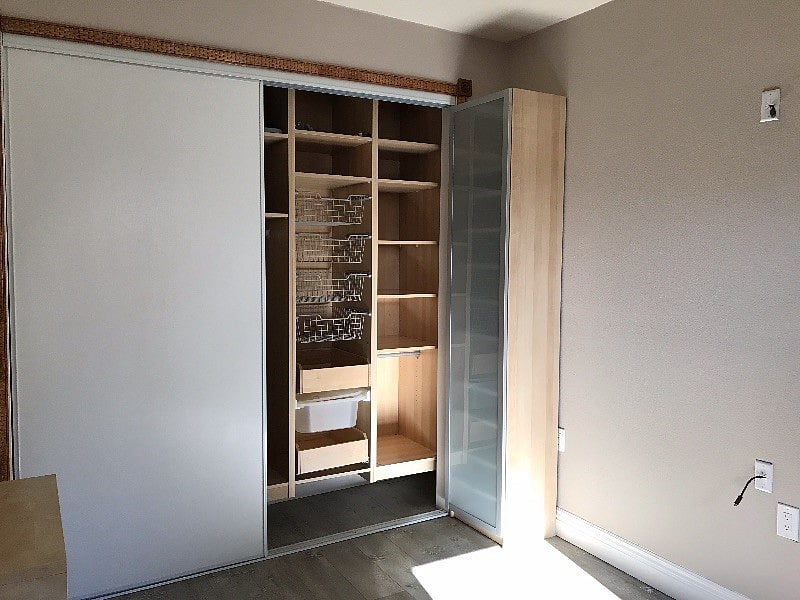 built-in cabinet