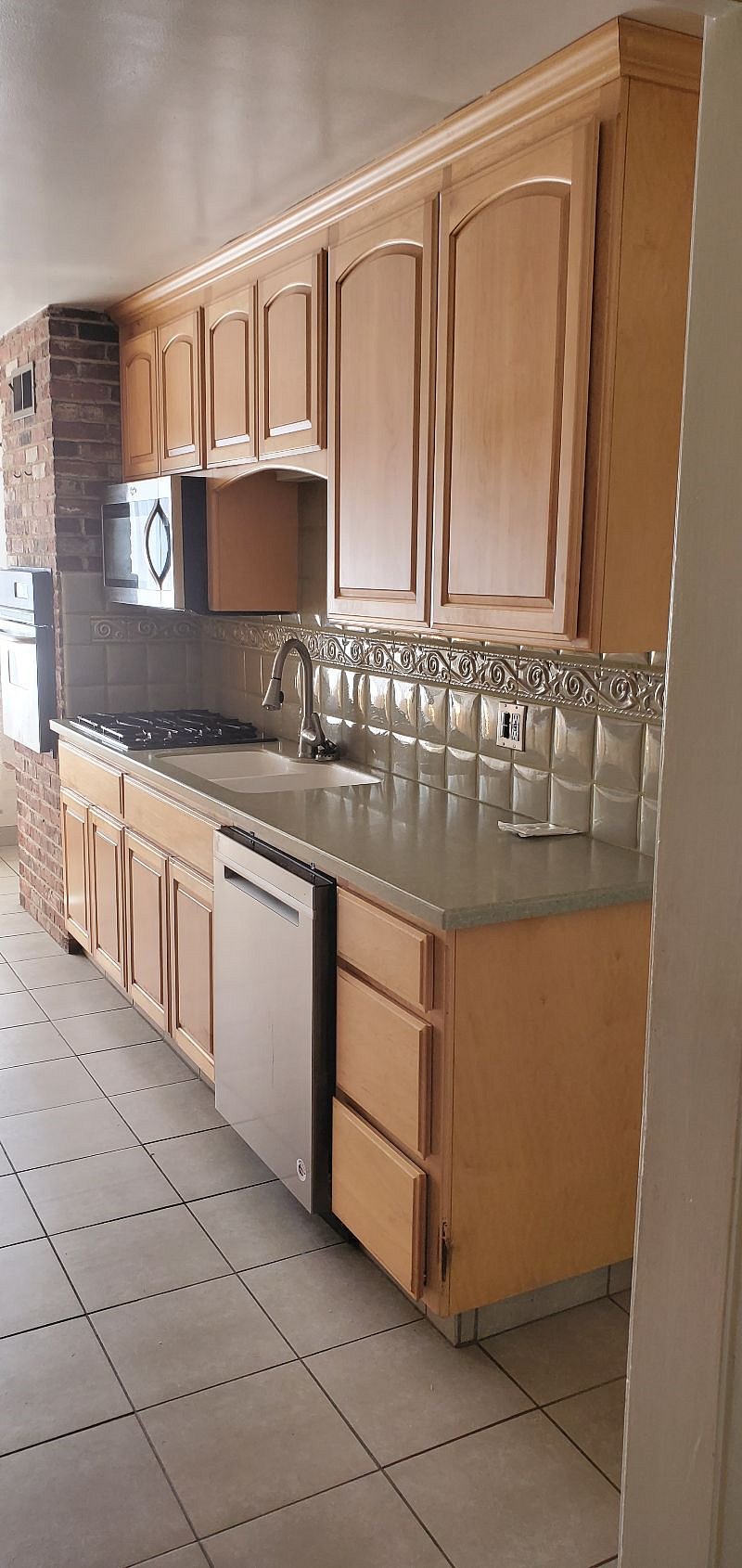 Furnished Finder property 229774_1 photo 16