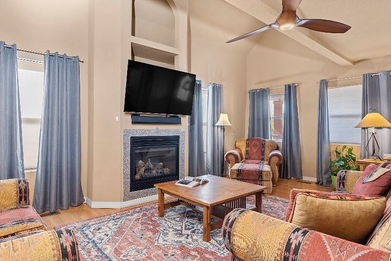 Furnished Finder property 230033_2 photo 8